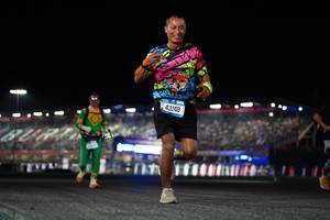 BIB: 43148
                            <button type="button" onclick="openModal(19599341)" class="btn btn-primary btn-sm float-right btn-popup" data-toggle="modal" data-target=".modal-high-quality">
                        <i class="fas fa-shopping-cart"></i> Add to Cart
                    </button>
                                            <button type="button" onclick="isThisMe(19599341, true)" class="btn btn-success btn-sm float-right btn-popup btn-isme hidden" data-toggle="tooltip" data-placement="bottom" title="นี่คือรูปของคุณใช่ไหม คลิกที่นี่เพื่อเอาเข้าอัลบั้ม">
                        <i class="fas fa-plus"></i> Add to album
                    </button>
                    <button type="button" onclick="isThisMe(19599341, false)" class="btn btn-warning btn-sm float-right btn-popup btn-isnotme hidden">
                        <i class="fas fa-ban"></i> Remove from album
                    </button>